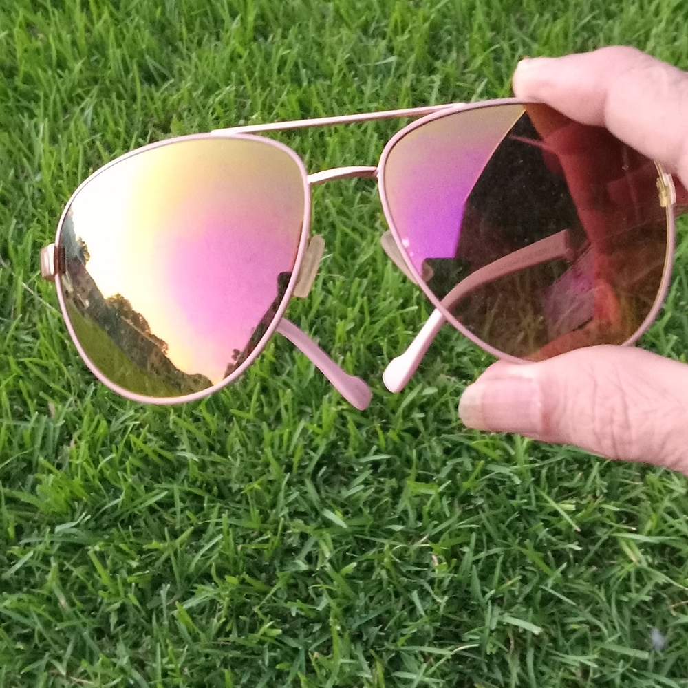 Jessica Simpson Sunglasses Aviators